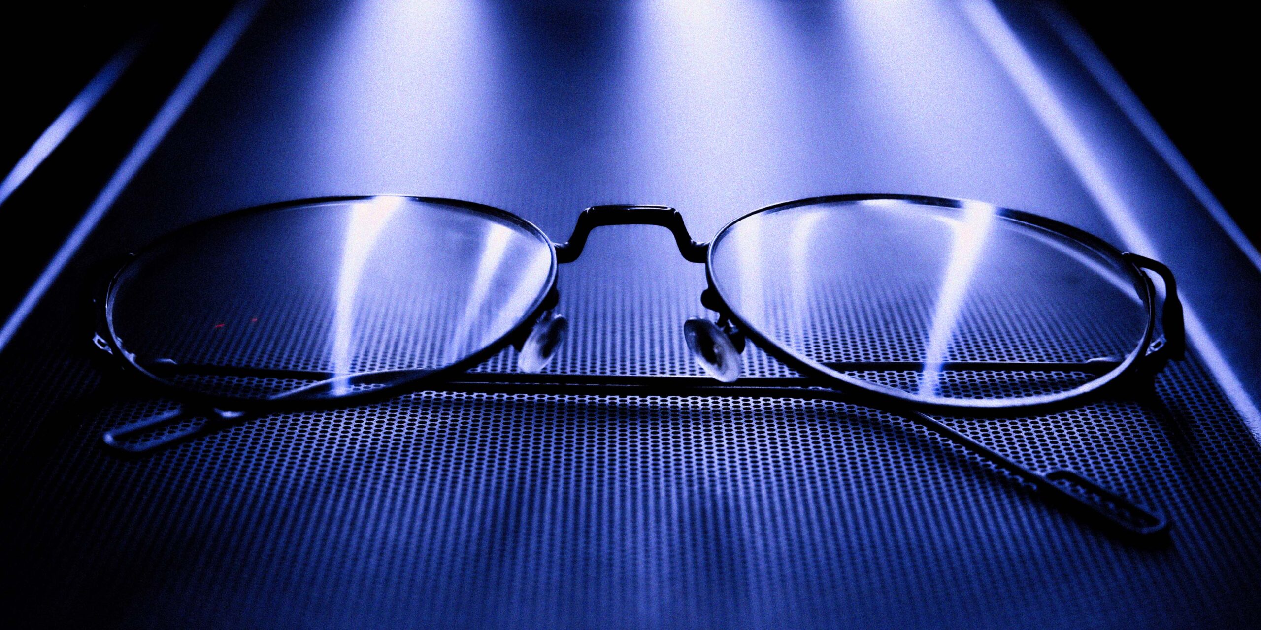 blue-light-exposure-your-health-how-blue-light-glasses-make-a